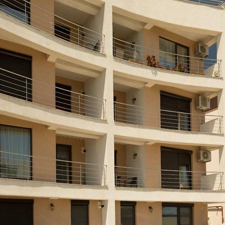 Apartament Aty Navodari Luaran gambar